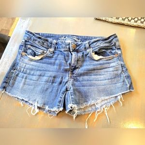 American Eagle cut off jean shorts sz 12